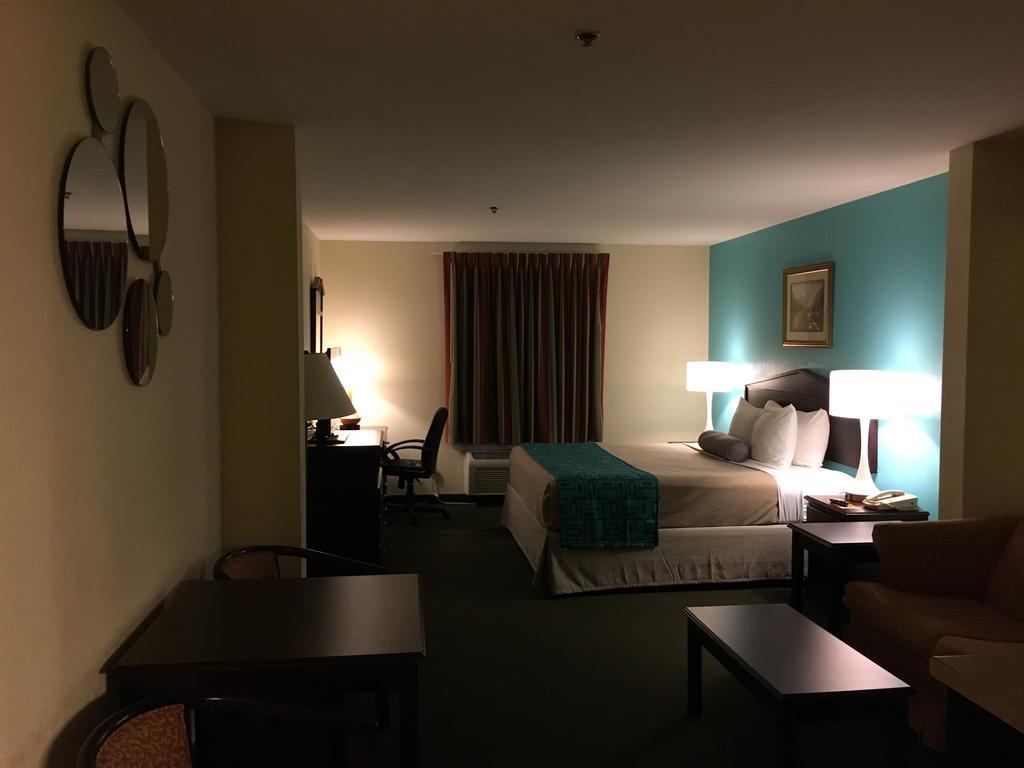 Howard Johnson By Wyndham יומה מראה חיצוני תמונה